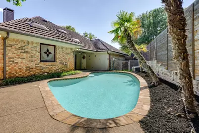 716 Ashley Drive, Hurst, TX 76054 - Photo 17