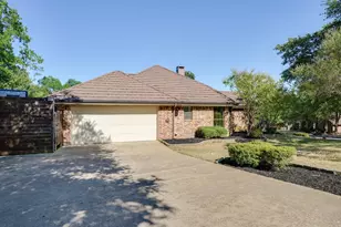 716 Ashley Dr, Hurst, TX 76054 - Photo 19