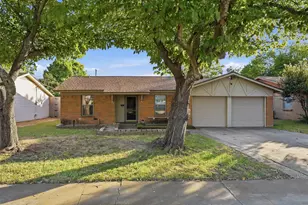 7228 Oldham Pl, North Richland Hills, TX 76182 - Photo 1