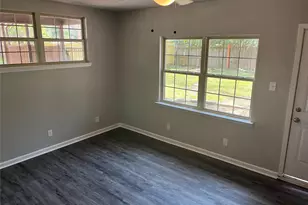 1021 Western Blvd, Arlington, TX 76013 - Photo 7