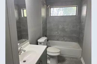 1021 Western Boulevard, Arlington, TX 76013 - Photo 9