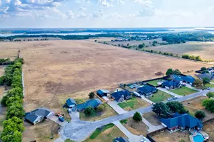 612 Fawn Trail, Tioga, TX 76271 - Photo 1