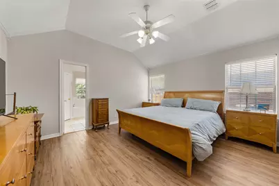 616 Pebble Creek Drive, Hewitt, TX 76643 - Photo 9