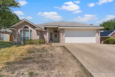 616 Pebble Creek Drive, Hewitt, TX 76643 - Photo 1