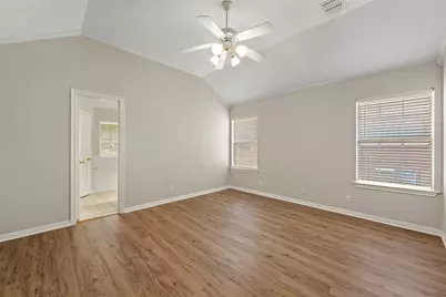 616 Pebble Creek Drive, Hewitt, TX 76643 - Photo 11