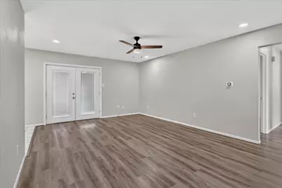 628 Lisa Street, Burleson, TX 76028 - Photo 9