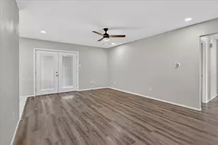 628 Lisa St, Burleson, TX 76028 - Photo 9