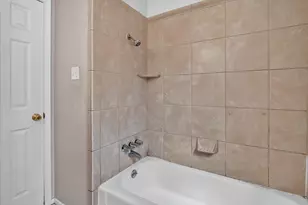 628 Lisa St, Burleson, TX 76028 - Photo 29