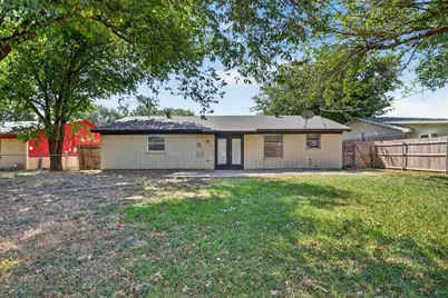 628 Lisa Street, Burleson, TX 76028 - Photo 35
