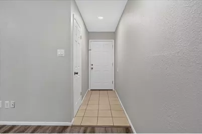 628 Lisa Street, Burleson, TX 76028 - Photo 5