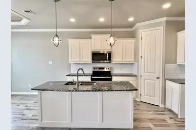 3313 Windcrest Drive, Granbury, TX 76049 - Photo 7