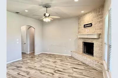 3313 Windcrest Drive, Granbury, TX 76049 - Photo 5