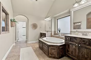 9848 Brazoria Trl, Fort Worth, TX 76126 - Photo 15
