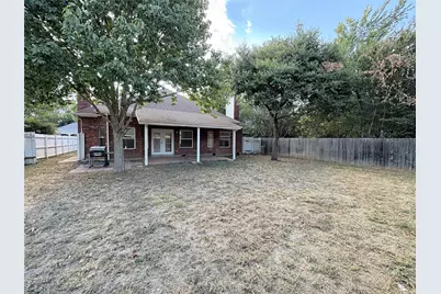 6415 Redstone Drive, Arlington, TX 76001 - Photo 19