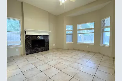 6415 Redstone Drive, Arlington, TX 76001 - Photo 11