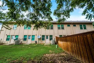 1579 Cozy Dr, Fort Worth, TX 76120 - Photo 15