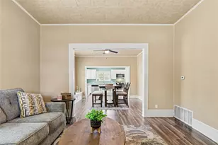 108 E Tyler St, Ennis, TX 75119 - Photo 9