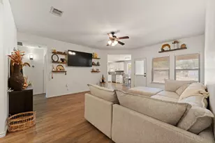 1212 Bales St, Cleburne, TX 76033 - Photo 5