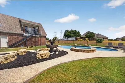 9900 Harbour View Lane, Fort Worth, TX 76179 - Photo 35