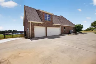 9900 Harbour View Ln, Fort Worth, TX 76179 - Photo 39