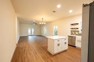 321 S Rusk, Weatherford, TX 76086 - Photo 5