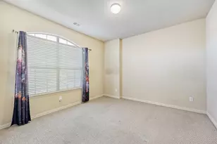 1012 Surrey Dr, DeSoto, TX 75115 - Photo 9