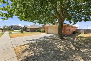 103 Buckskin Dr, Waxahachie, TX 75167 - Photo 3