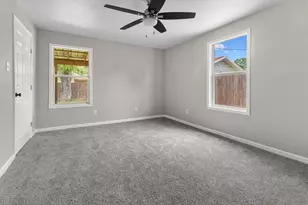 3939 E 4th St, Fort Worth, TX 76111 - Photo 11