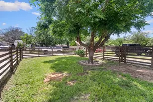 3939 E 4th St, Fort Worth, TX 76111 - Photo 19