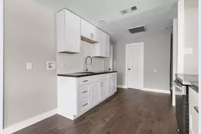 3939 E 4th Street, Fort Worth, TX 76111 - Photo 7