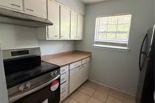 306 Evelyn Dr, Garland, TX 75042 - Photo 5