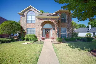 105 Boulder Creek Dr, DeSoto, TX 75115 - Photo 1