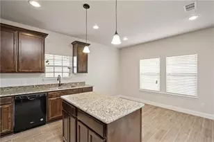 1122 Oneal St, Greenville, TX 75401 - Photo 3