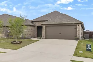 1110 Baldwin Ln, Ennis, TX 75119 - Photo 1