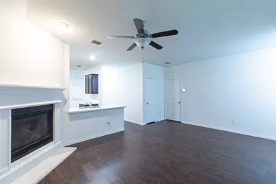 905 Silverbell Street, Princeton, TX 75407 - Photo 5