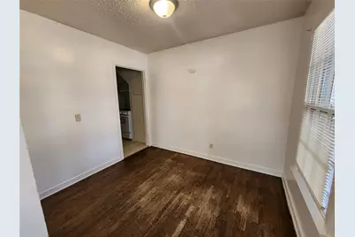 3704 Meadowbrook Drive, Fort Worth, TX 76103 - Photo 5