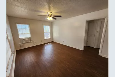 3704 Meadowbrook Drive, Fort Worth, TX 76103 - Photo 3