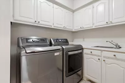 924 McCoy Drive, Irving, TX 75062 - Photo 29