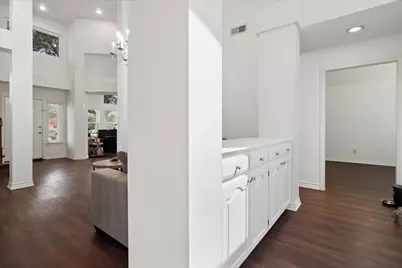 924 McCoy Drive, Irving, TX 75062 - Photo 17