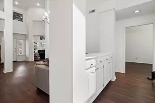 924 McCoy Dr, Irving, TX 75062 - Photo 17