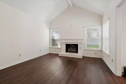 924 McCoy Drive, Irving, TX 75062 - Photo 13