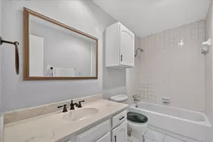 9711 Springtree Ln, Dallas, TX 75243 - Photo 21