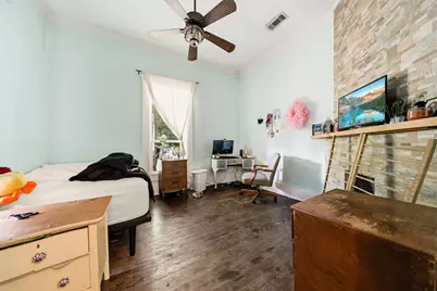 210 S Corporation Street, Hillsboro, TX 76645 - Photo 11