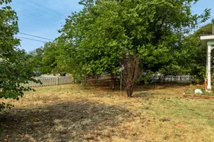 210 S Corporation St, Hillsboro, TX 76645 - Photo 21
