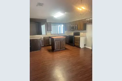 3012 Barrington Court, Arlington, TX 76014 - Photo 3