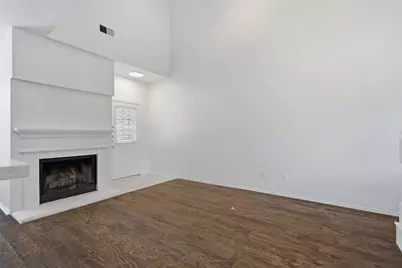 1504 Park Lane Drive, Lewisville, TX 75067 - Photo 9