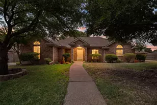 1209 Heatherwood, Hewitt, TX 76643 - Photo 3