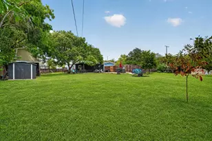 5712 Dana Dr, Haltom City, TX 76117 - Photo 25