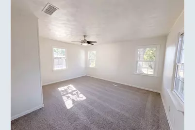 3802 Poinsettia Drive, Dallas, TX 75211 - Photo 3