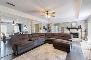 214 Bexar Dr, Highland Village, TX 75077 - Photo 5
